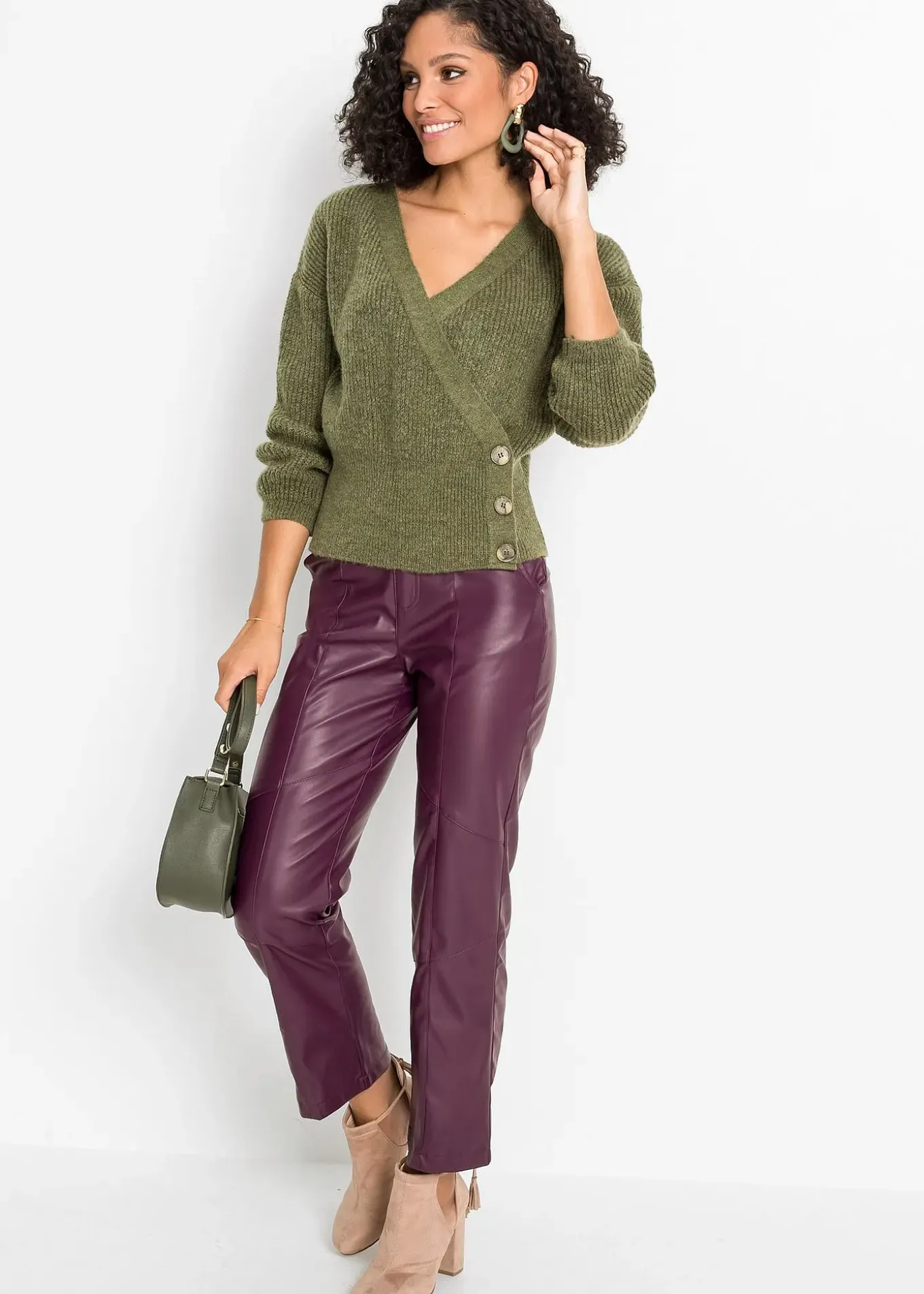 Pull cache-cœur oversize