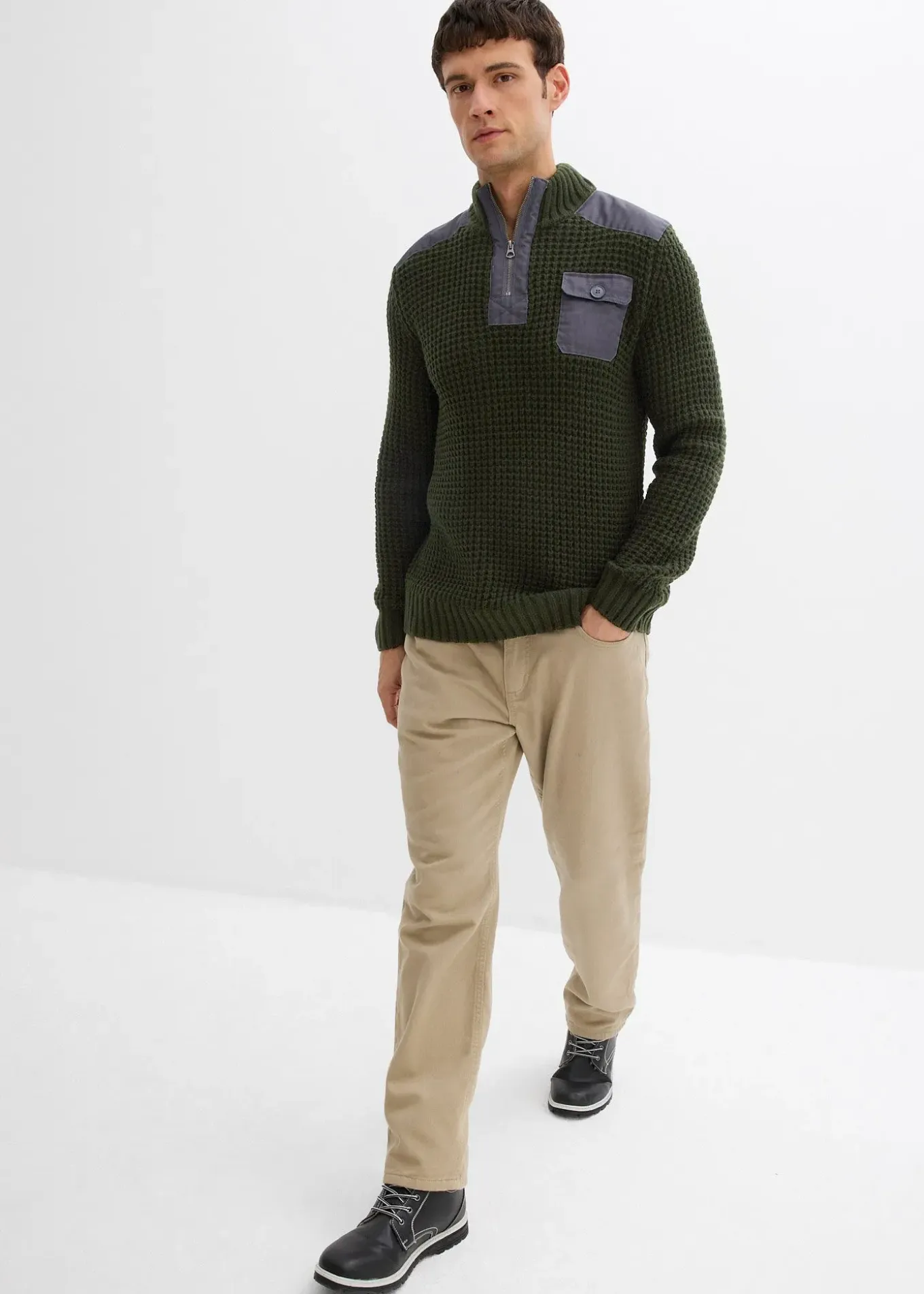 Pull camionneur en grosse maille avec empiècements en tissu