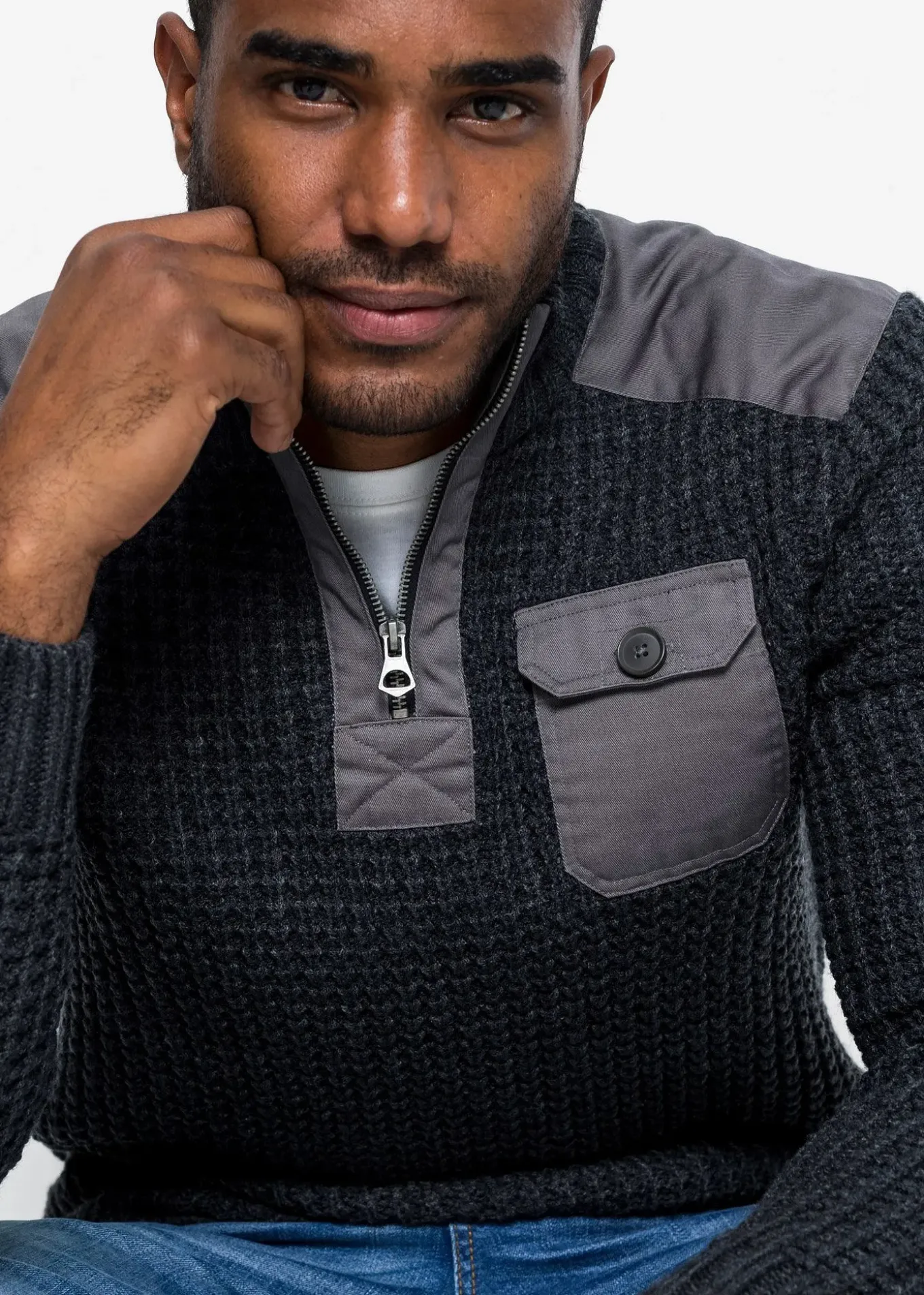 Pull camionneur en grosse maille avec empiècements en tissu