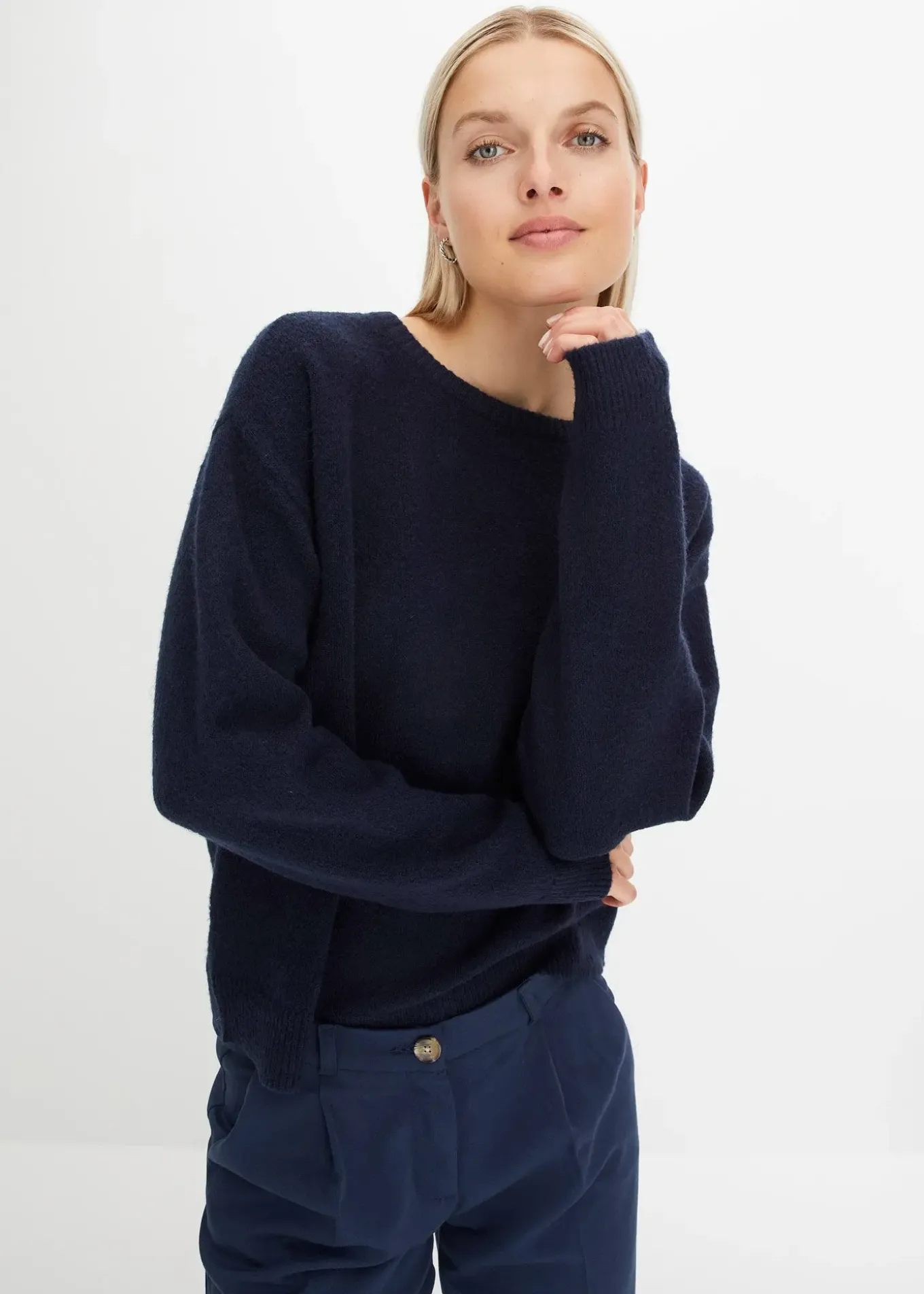 Pull col rond à épaules descendues