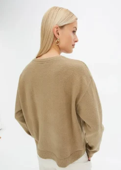 Pull col rond à épaules descendues