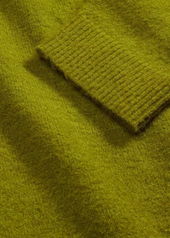 Pull col rond à épaules descendues