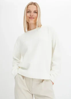 Pull col rond à épaules descendues