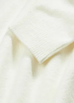 Pull col rond à épaules descendues