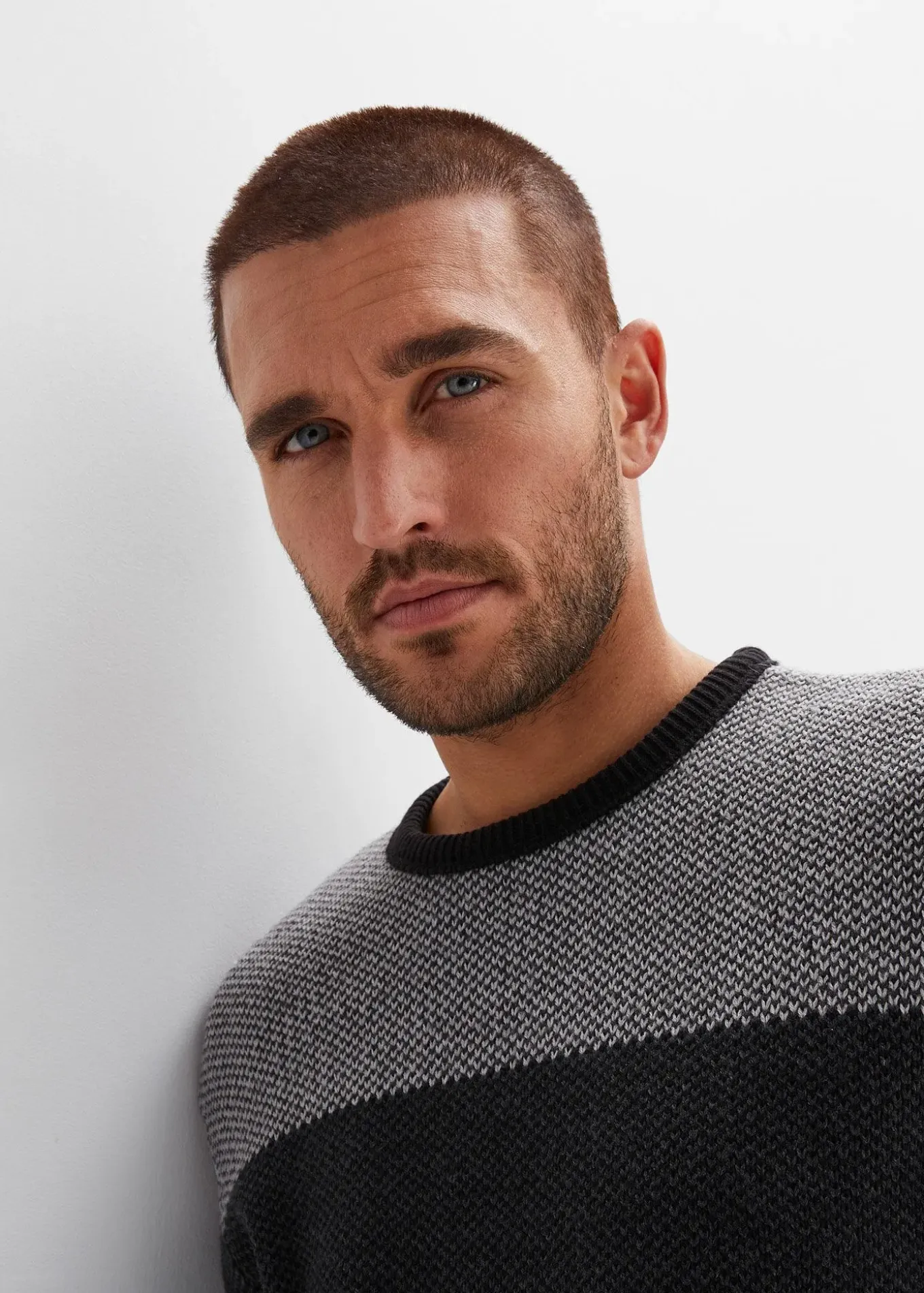 Pull col rond style color block