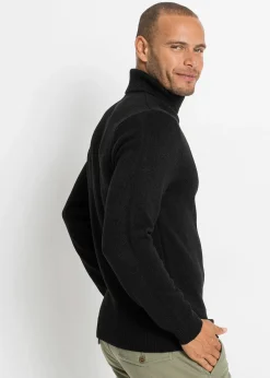 Pull col roulé à finitions côtelées