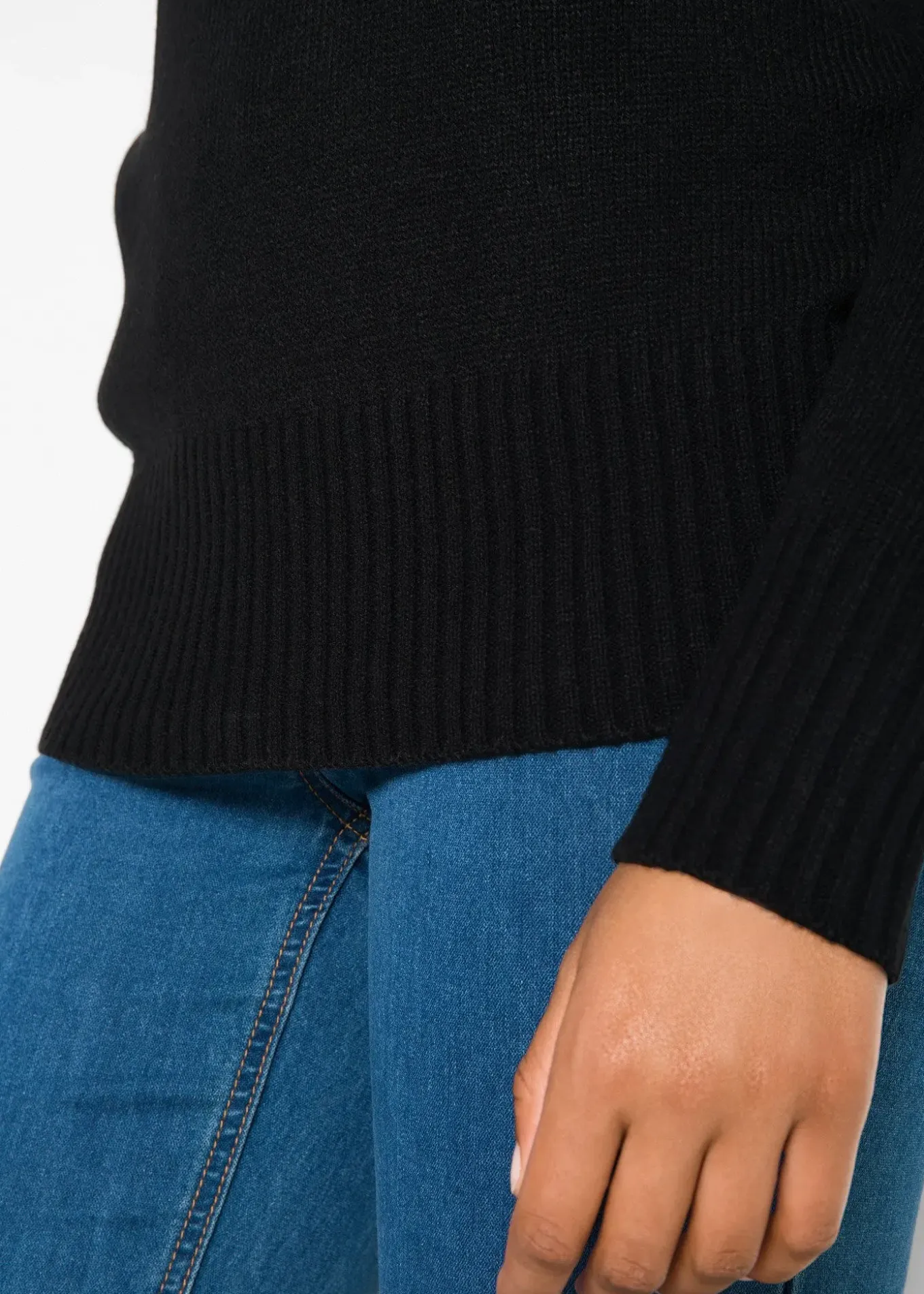 Pull col roulé basique