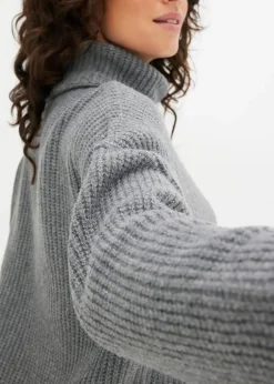 Pull col roulé en maille côtelée