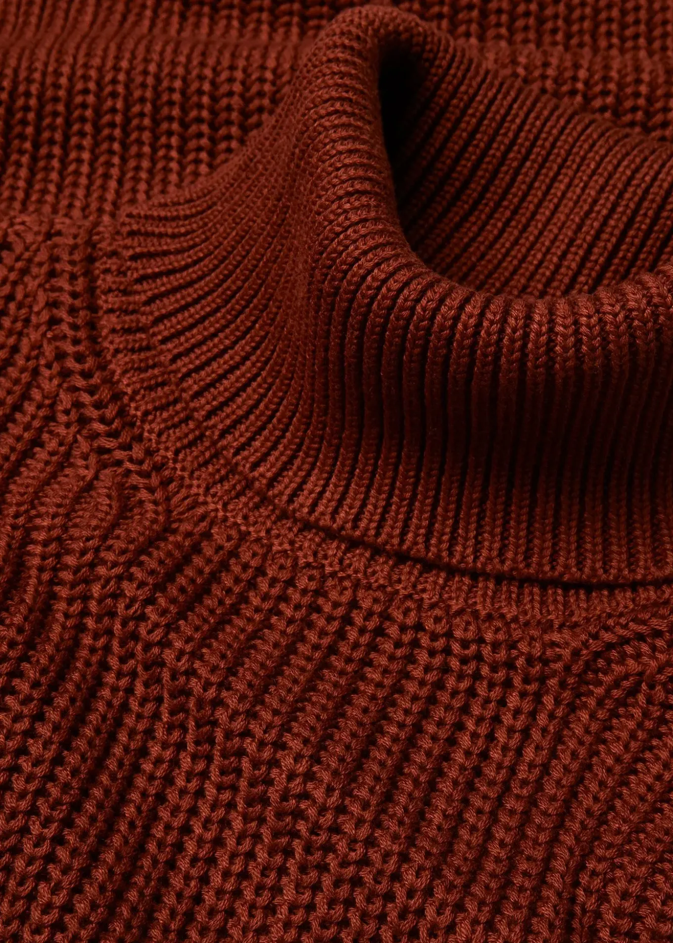 Pull col roulé oversize en coton mélangé