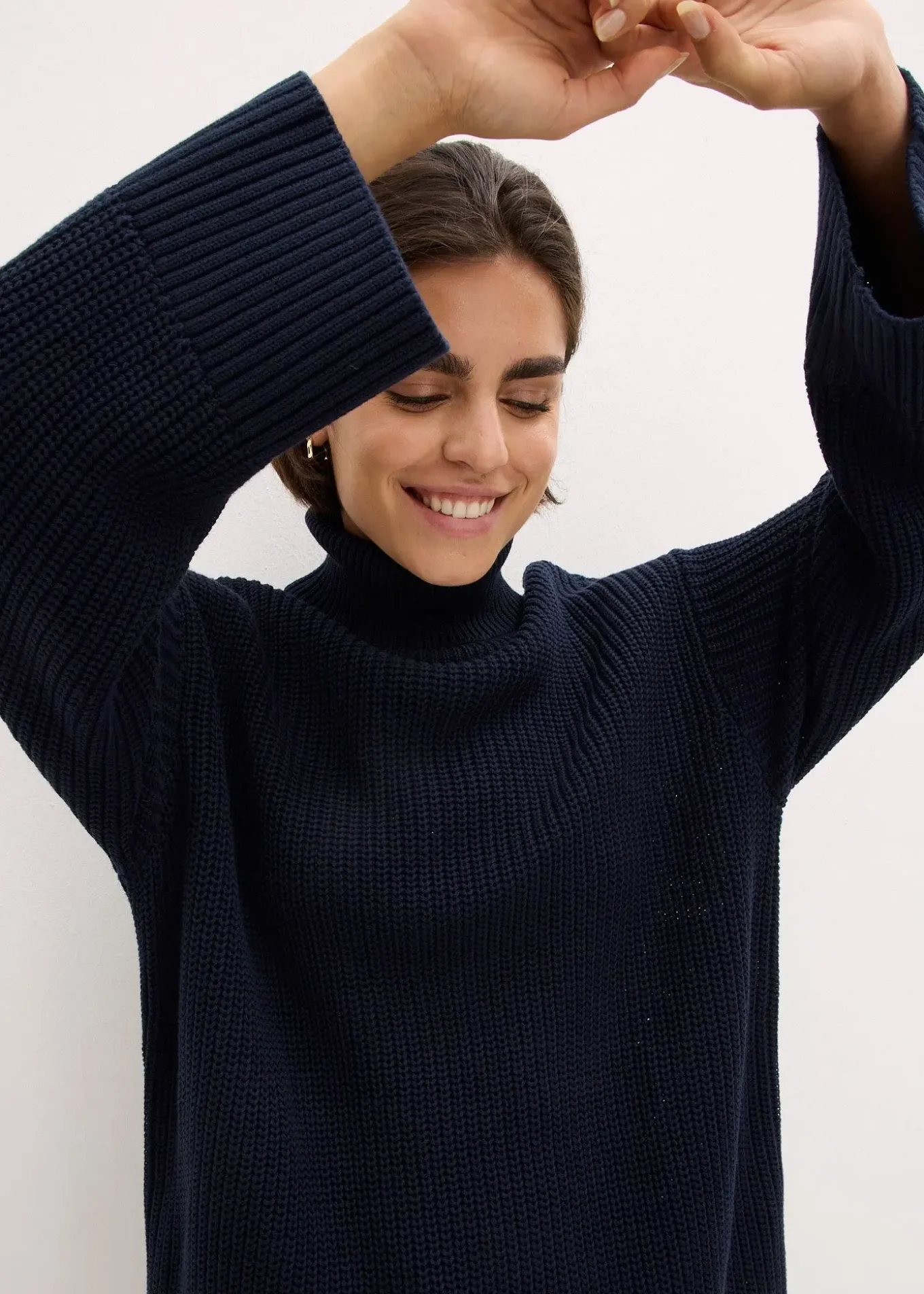 Pull col roulé oversize en coton mélangé