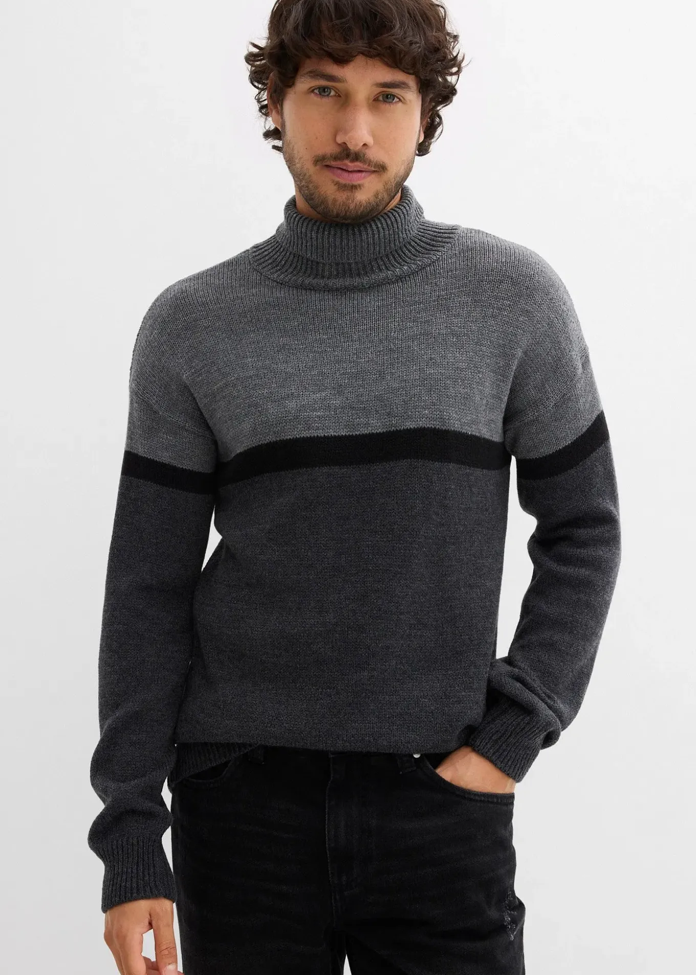 Pull col roulé style color-block