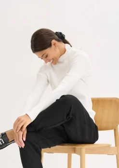 Pull côtelé en viscose mélangée fluide