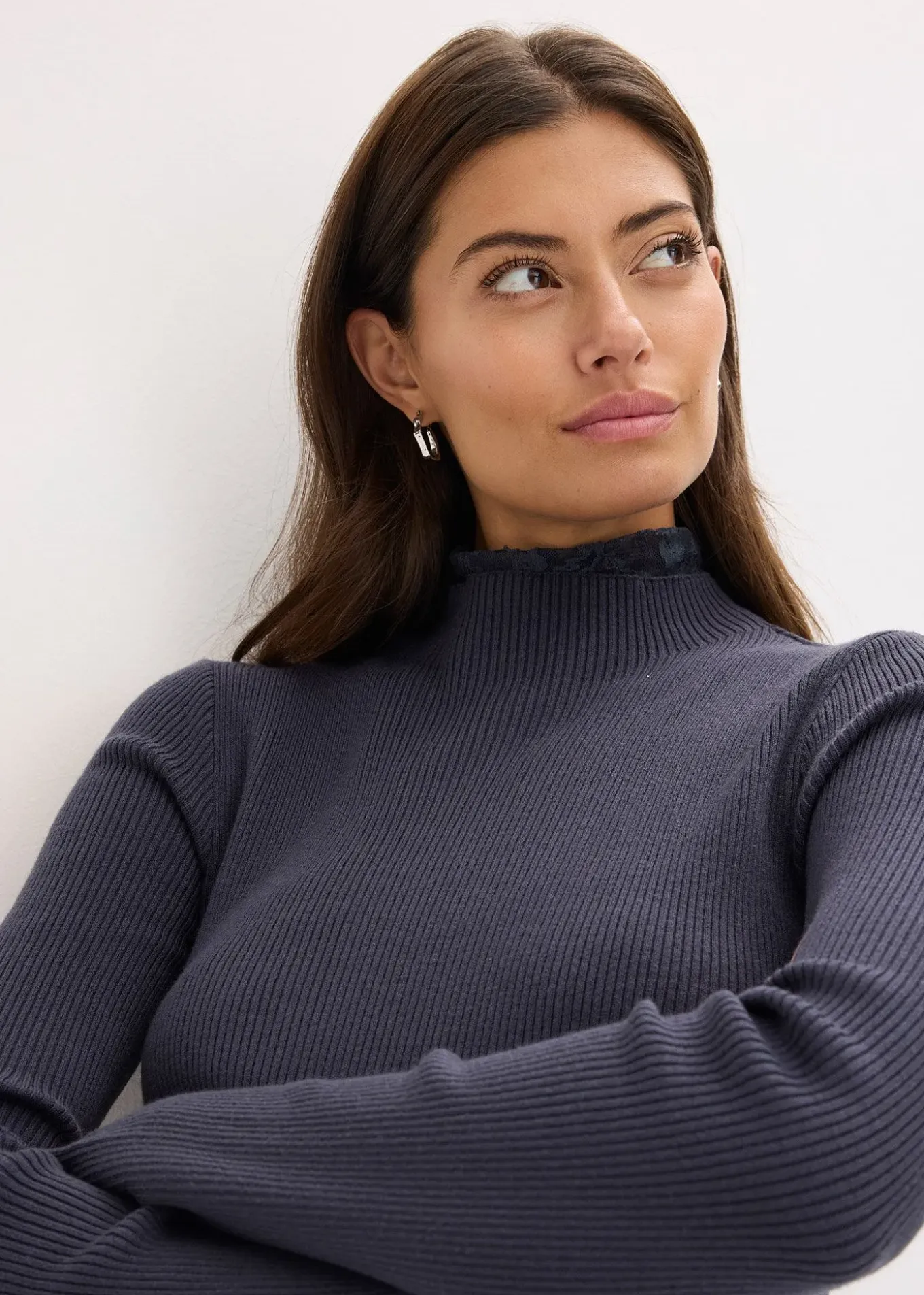 Pull côtelé en viscose mélangée fluide