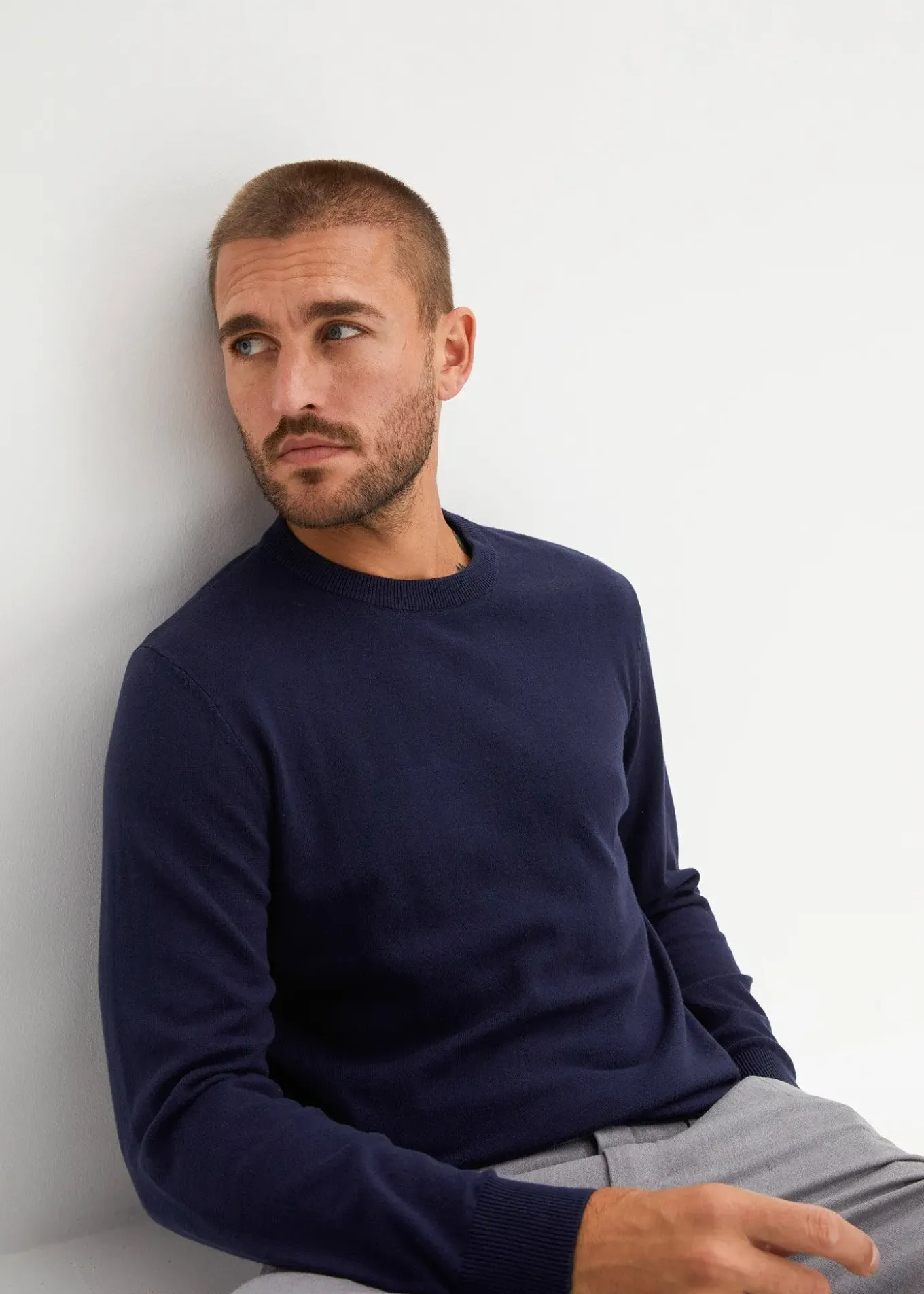 Pull doux en fine maille de coton majoritaire