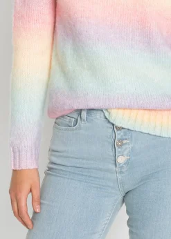 Pull doux en grosse maille contenant de la laine