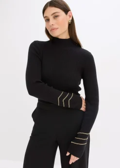 Pull en fine maille à chaînes dorées