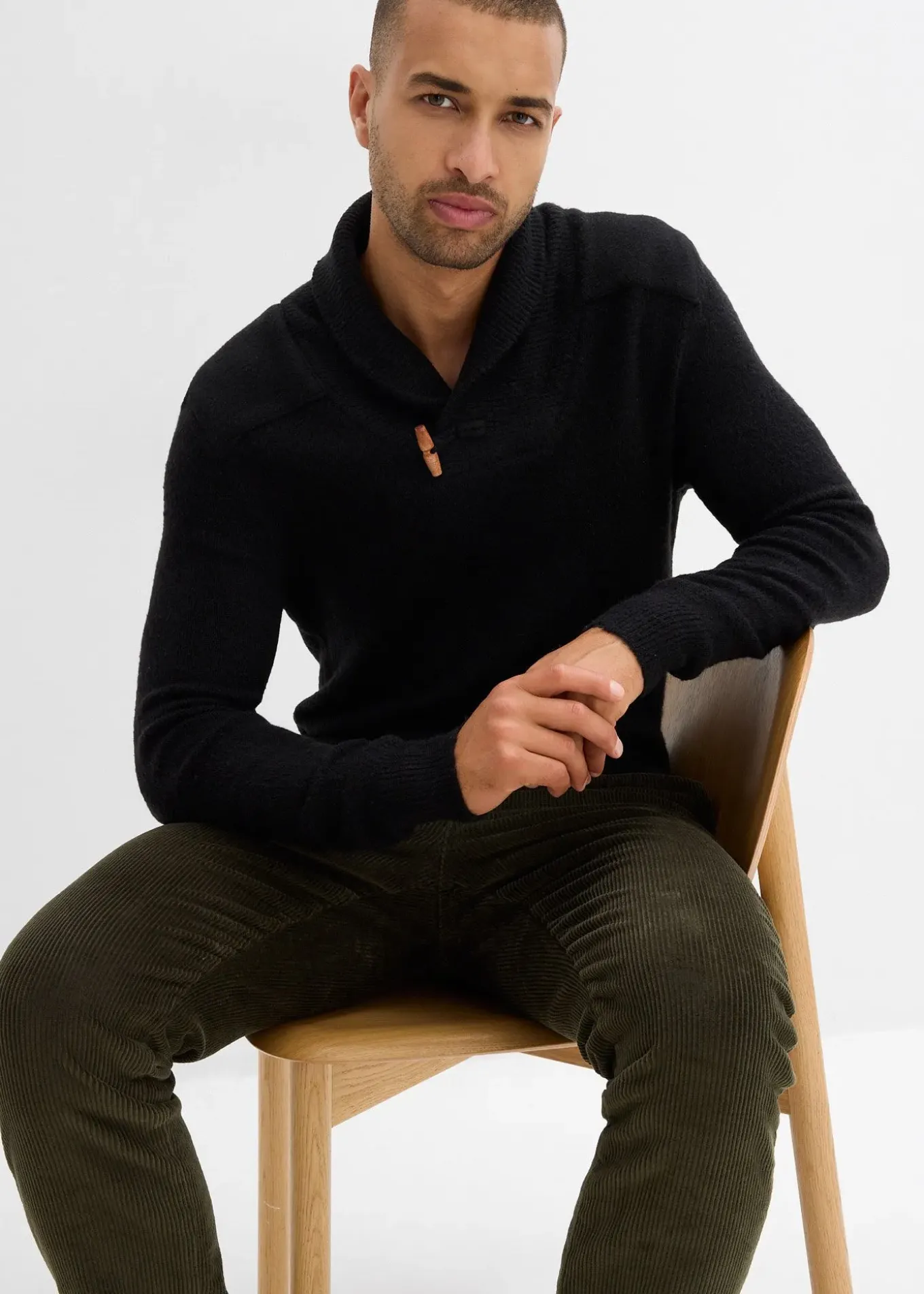 Pull en fine maille à col châle