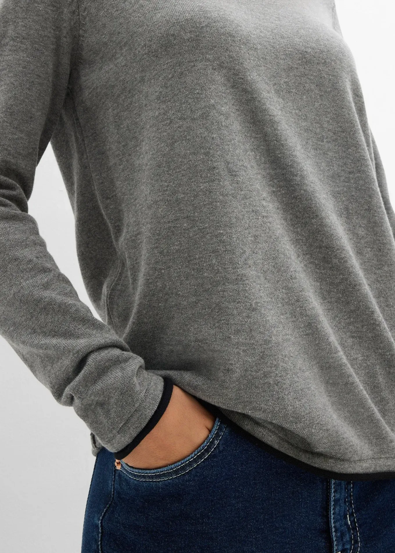 Pull en fine maille de coton mélangé