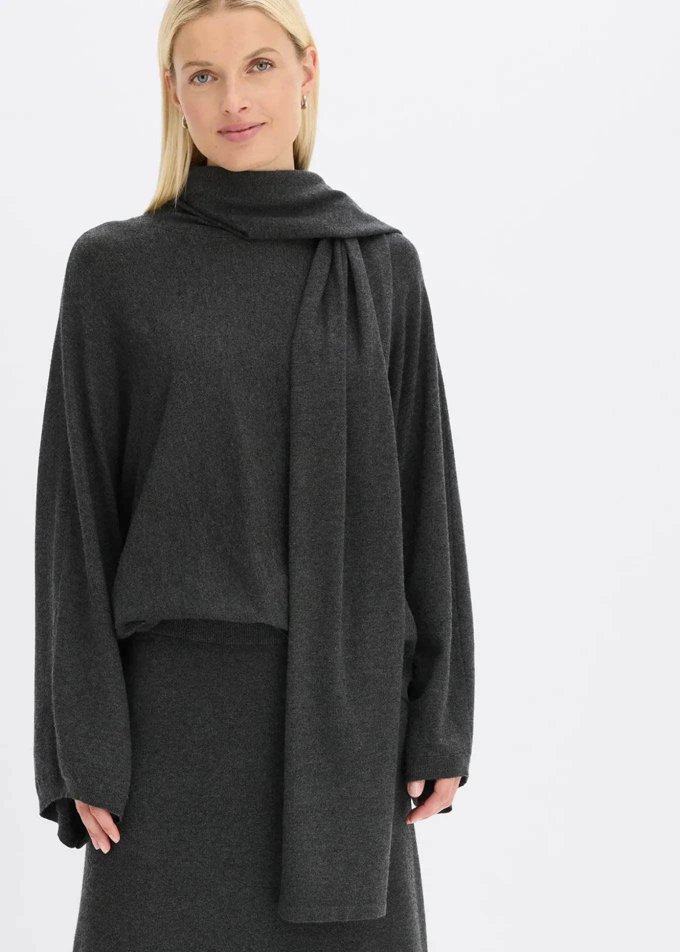 Pull en fine maille de viscose mélangée