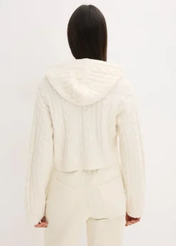 Pull en grosse maille avec capuche