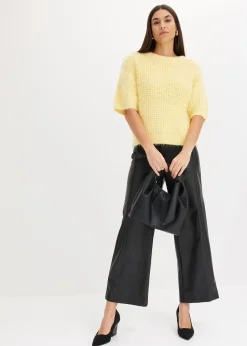 Pull en grosse maille poilue