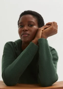 Pull en maille à col V et capuche