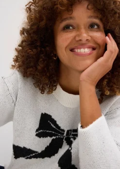 Pull en maille avec nœud