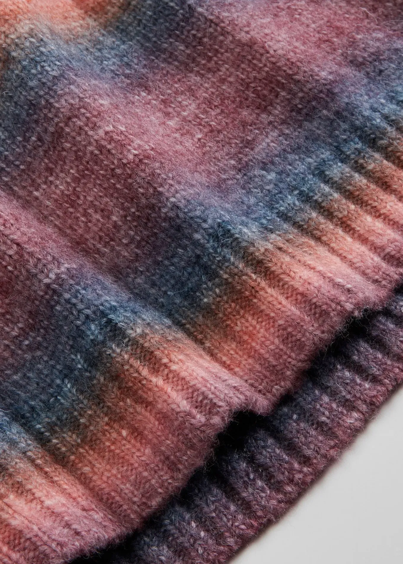 Pull en maille effet tie & dye