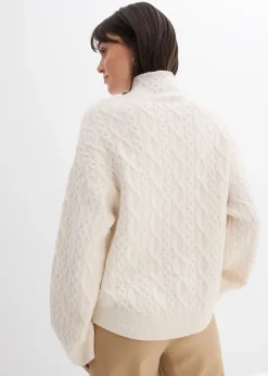 Pull en maille torsadée