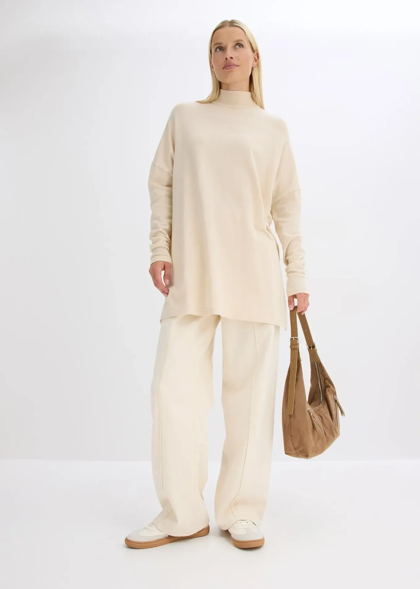 Pull forme cape en viscose mélangée