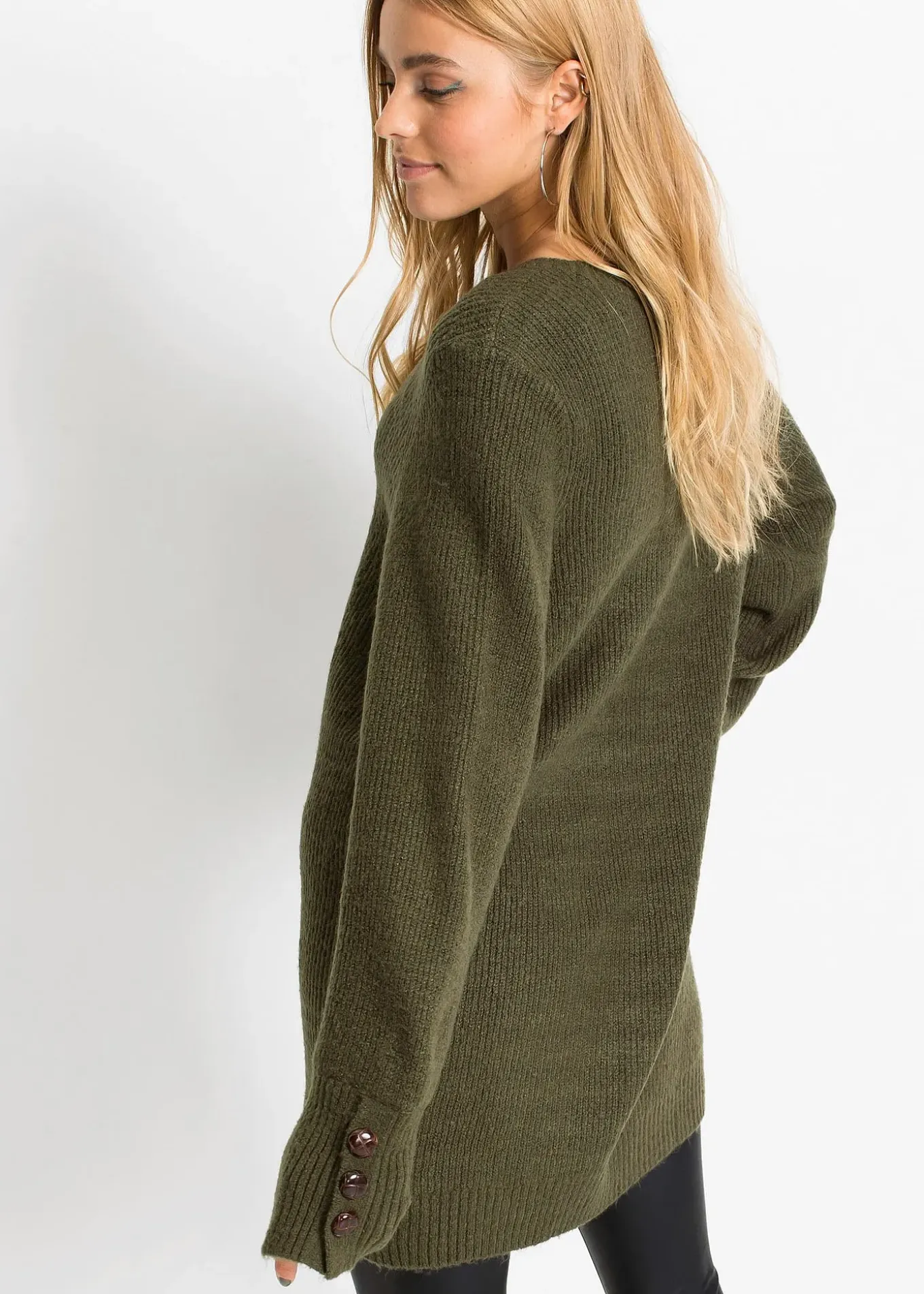 Pull long à boutons