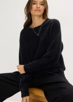 Pull long en maille poilue douce