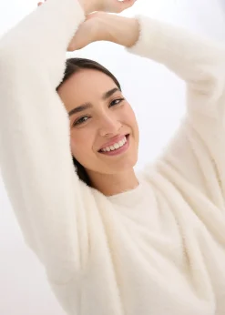 Pull long en maille poilue douce