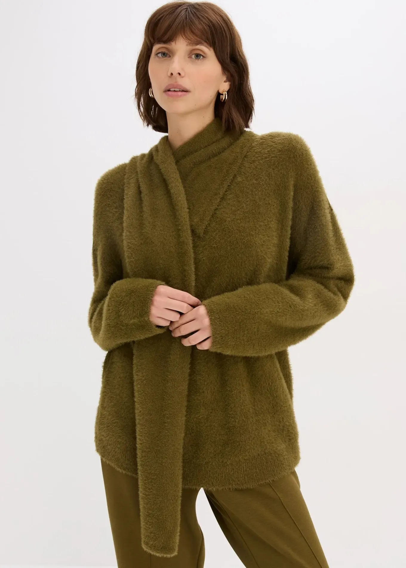 Pull oversize avec écharpe