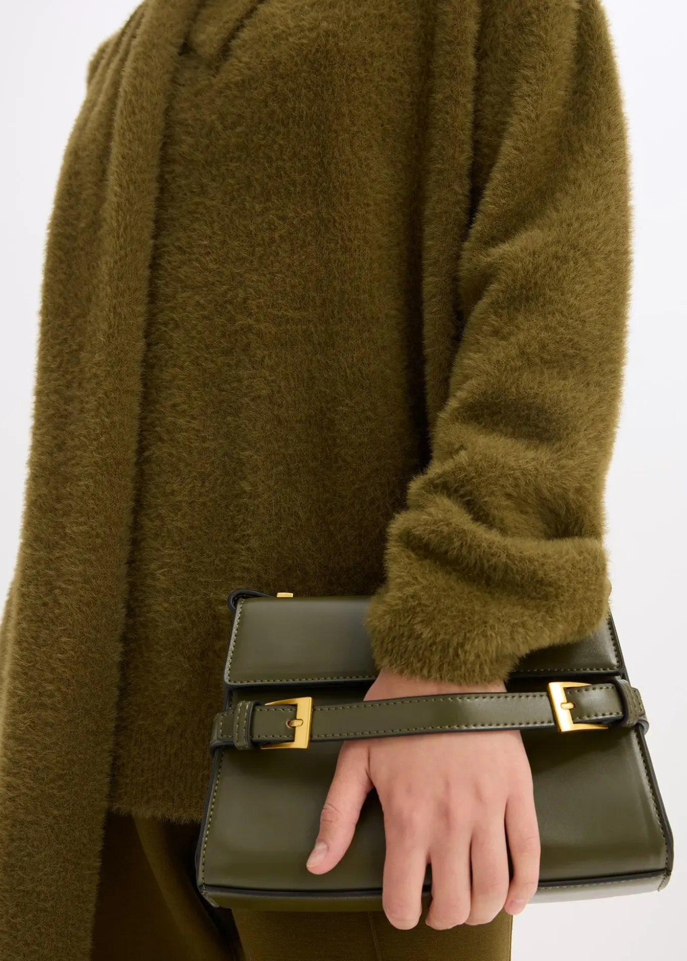 Pull oversize avec écharpe