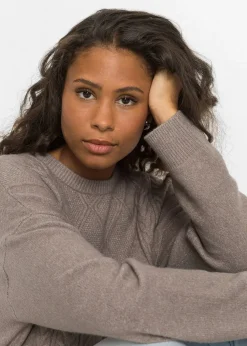 Pull oversize en maille torsadée