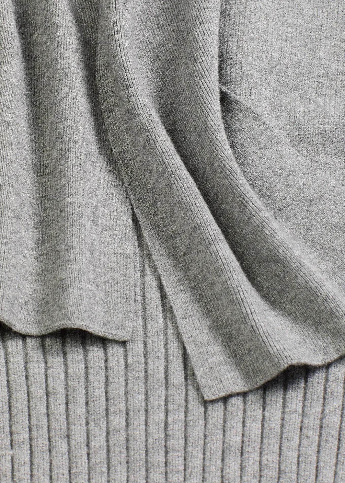 Pull oversize et doux en viscose majoritaire