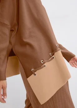 Pull poncho en fine maille