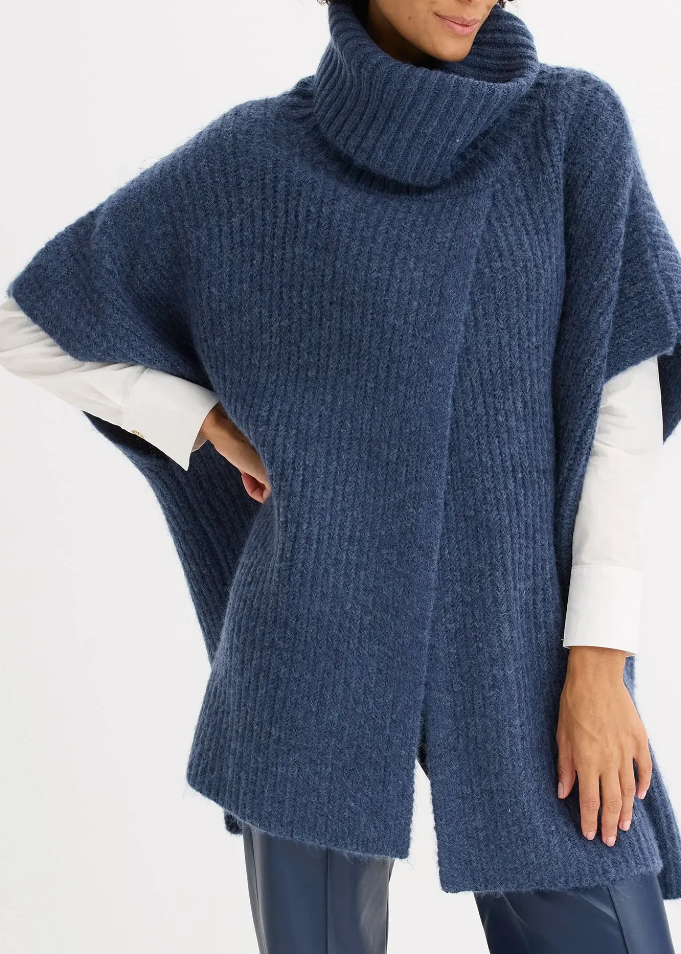 Pull poncho en laine mélangée
