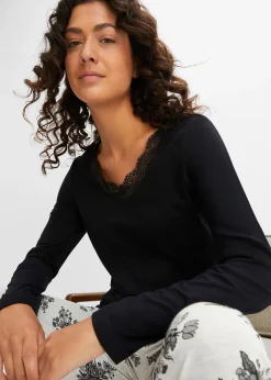 Pyjama à dentelle et poches latérales