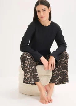 Pyjama avec haut côtelé et pantalon ample