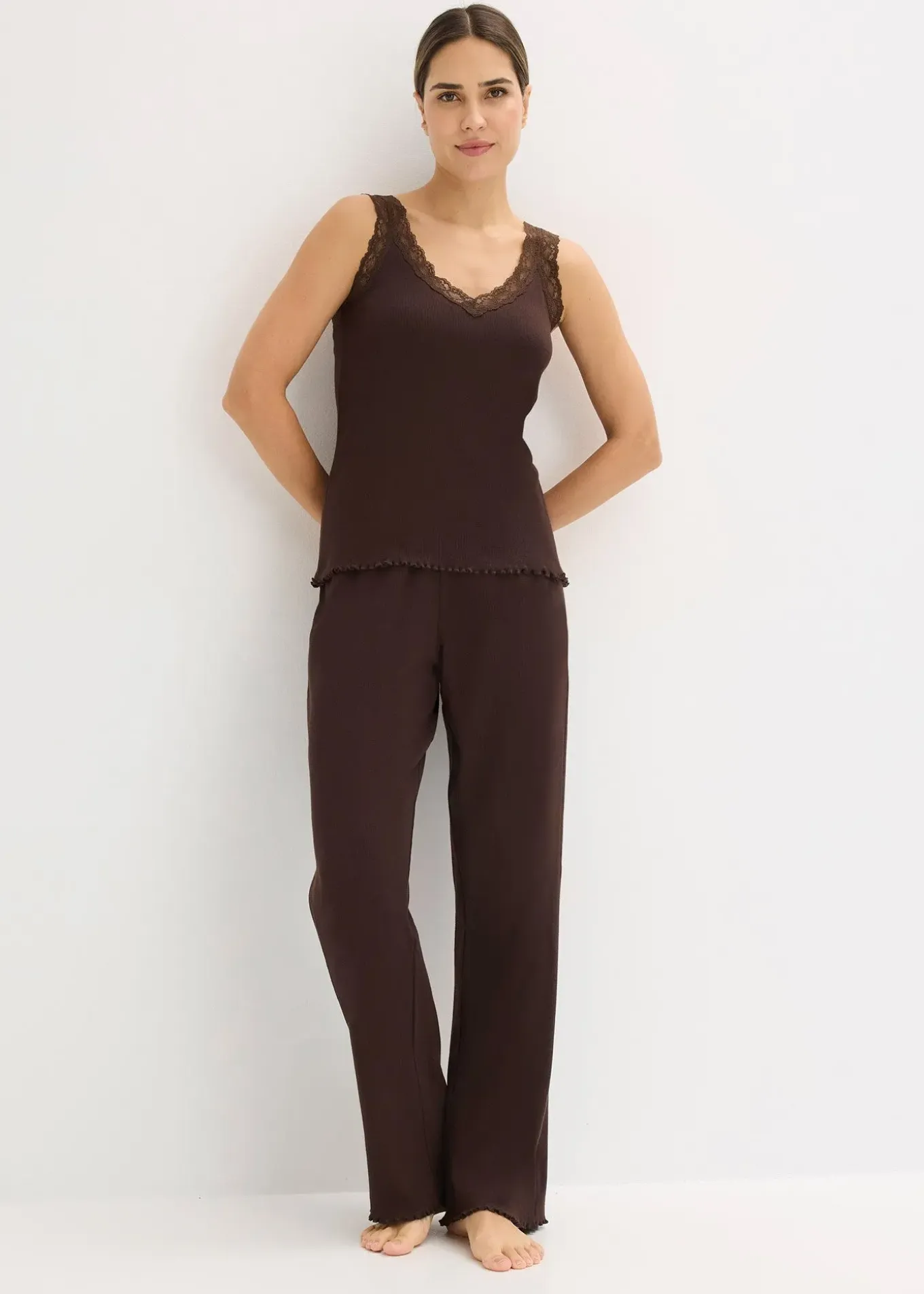 Pyjama côtelé avec top à dentelle