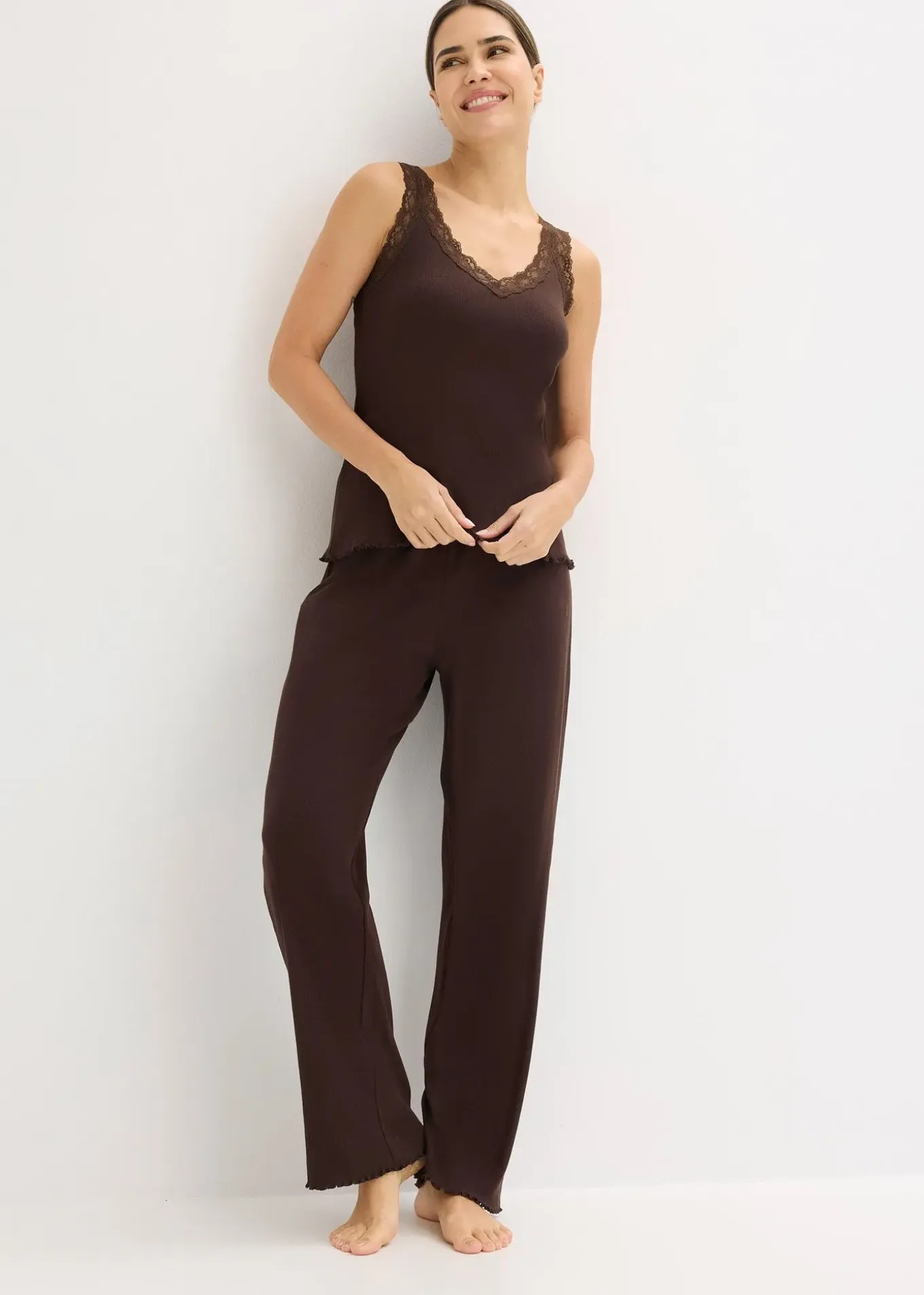 Pyjama côtelé avec top à dentelle