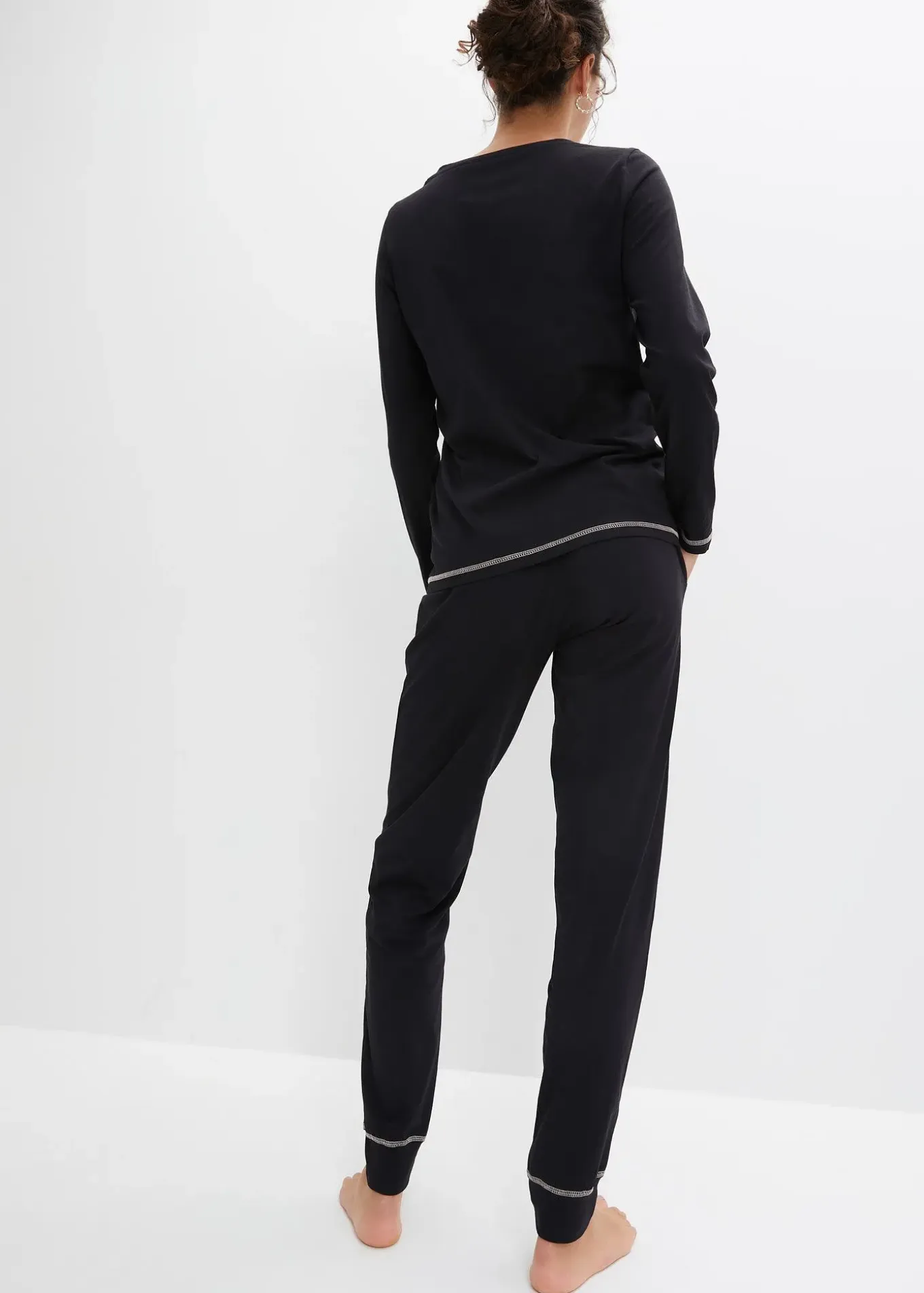 Pyjama doux avec poches latérales