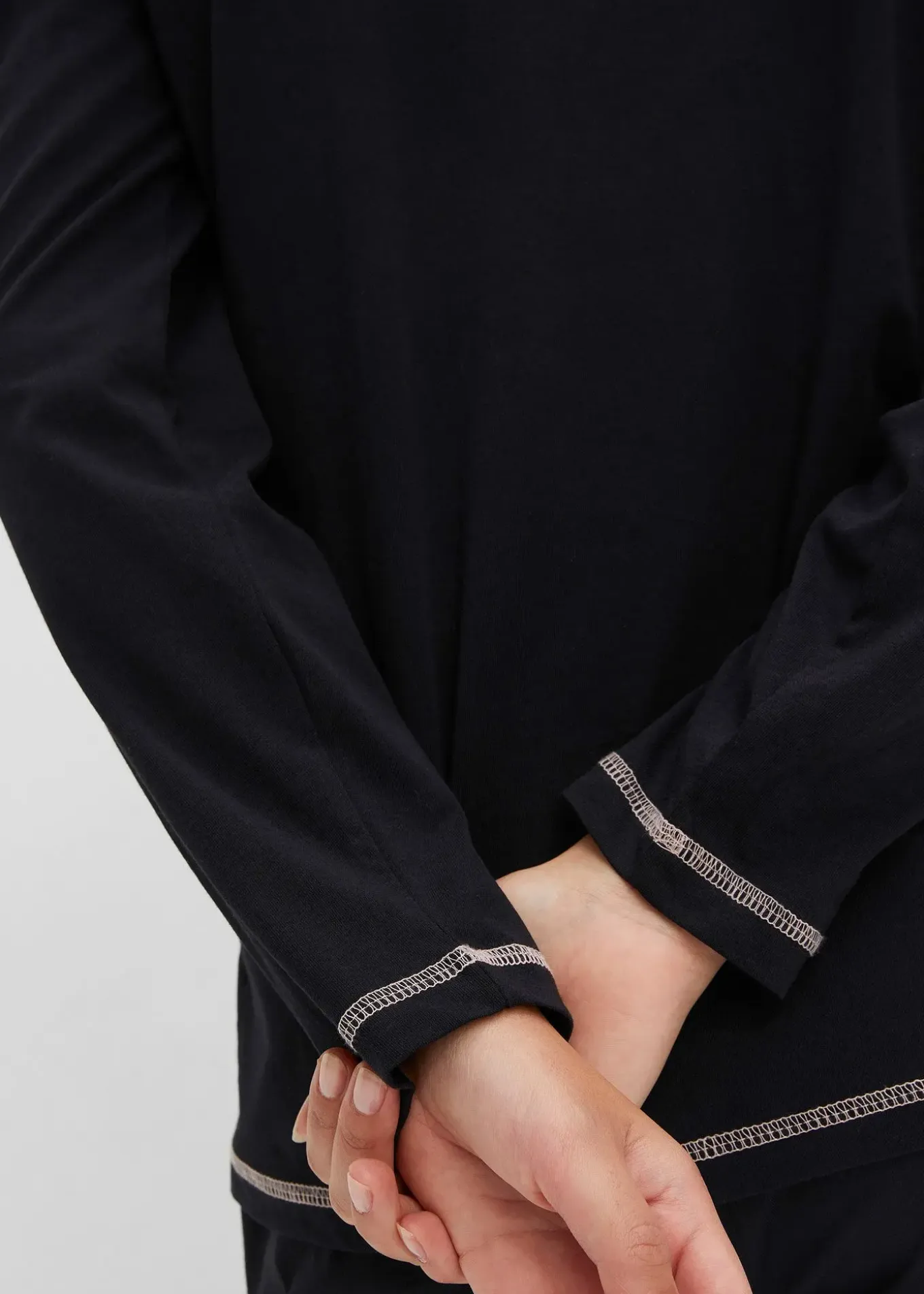 Pyjama doux avec poches latérales