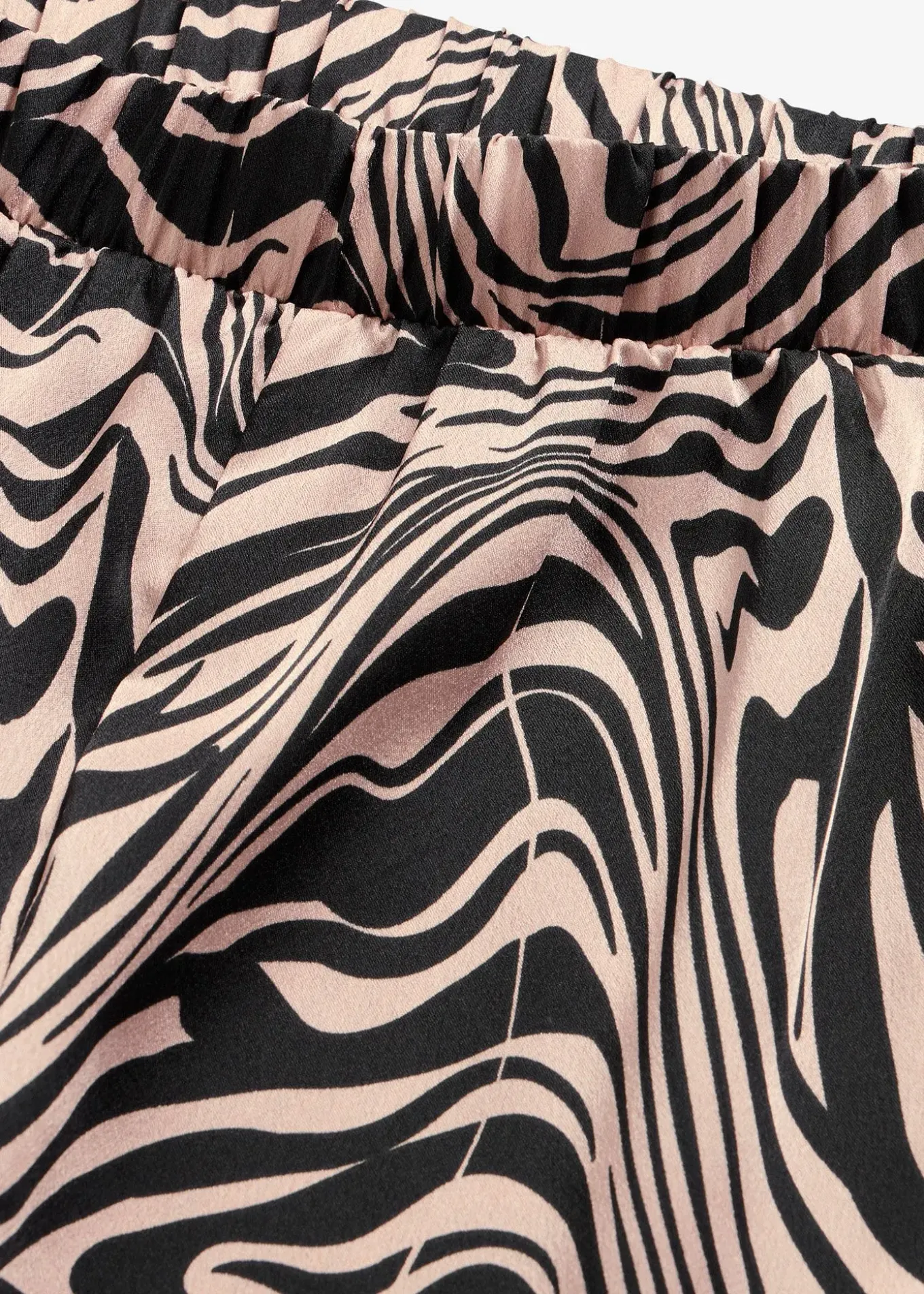 Pyjama tissé en satin