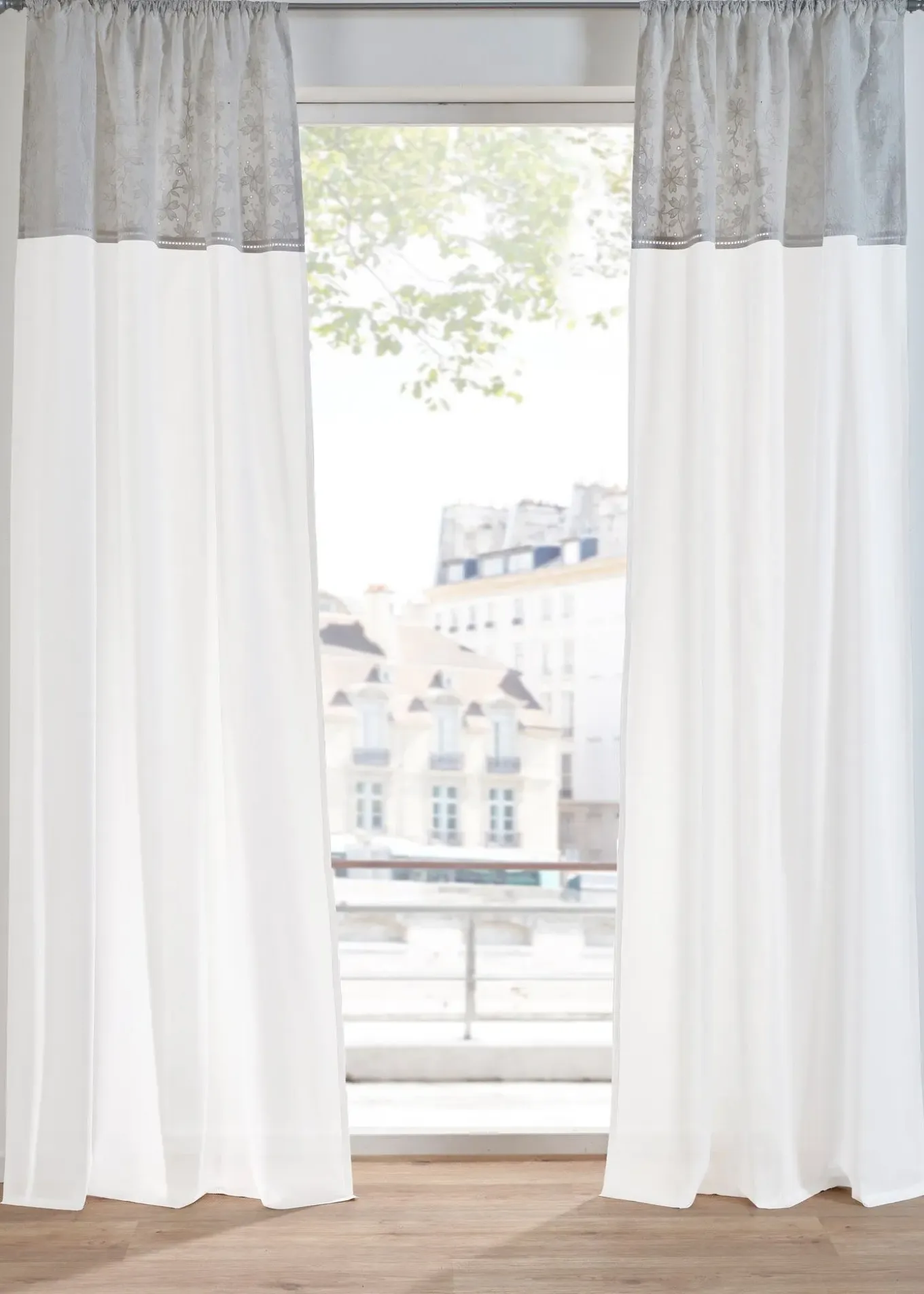 Rideau en coton avec broderie (1 pce)