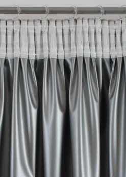 Rideau occultant et thermique au toucher velouté (1 pce)