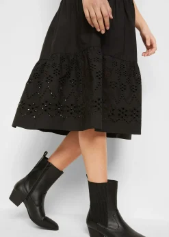 Robe 100% coton avec broderies anglaises