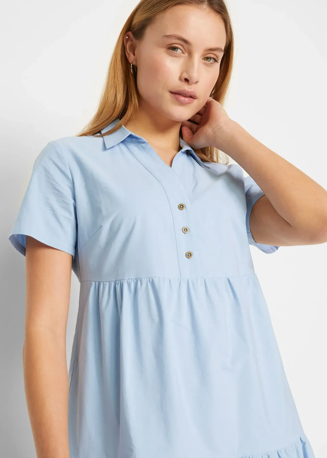 Robe 100% coton avec broderies anglaises